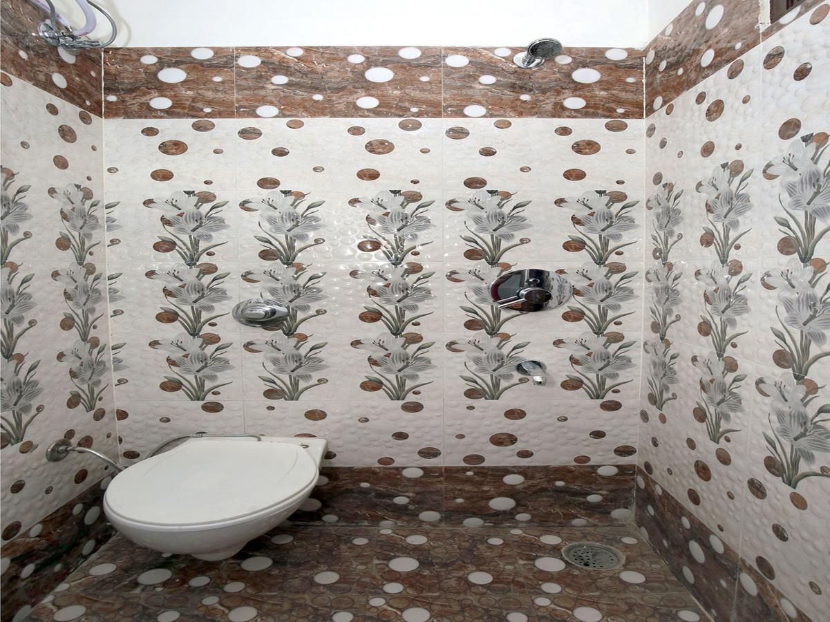Oyo 10075 Hotel Kaydee Amritsar Exterior foto