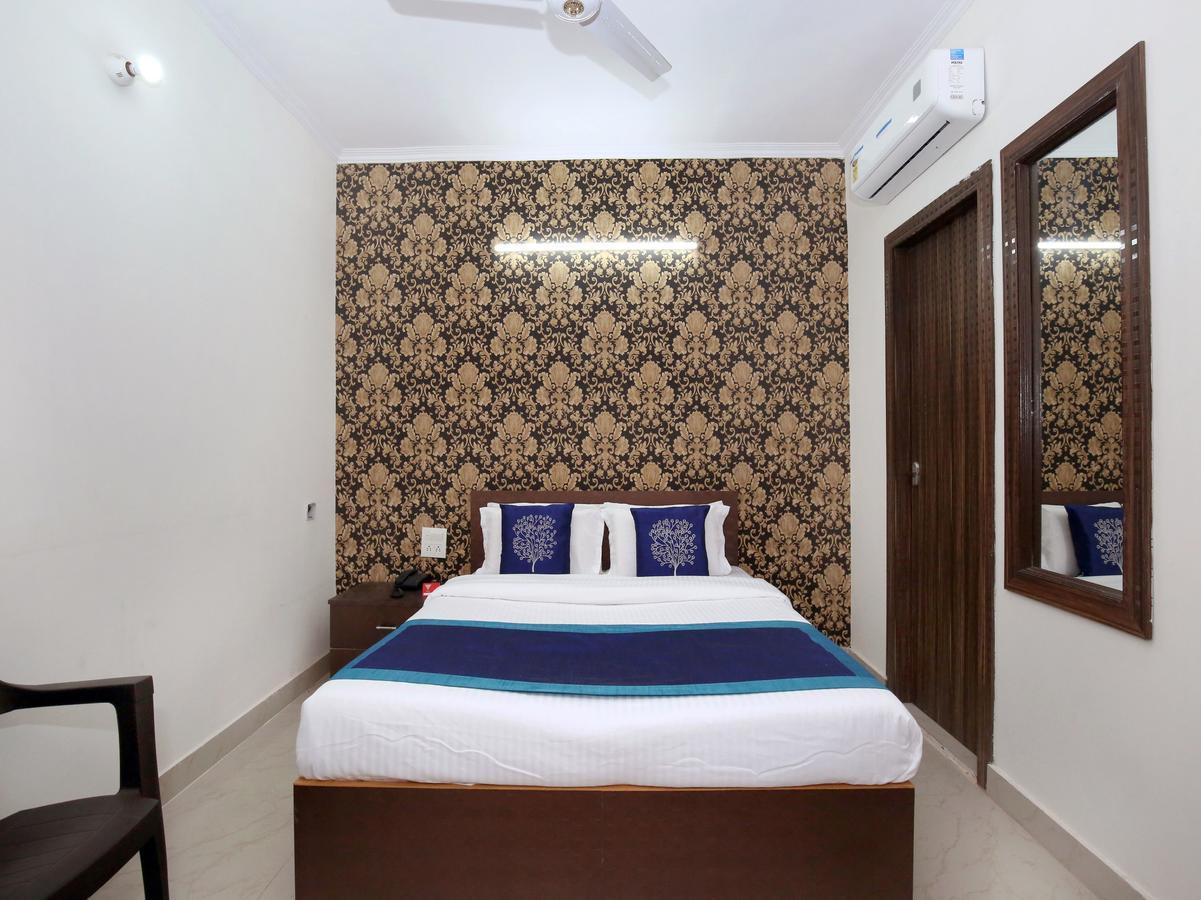 Oyo 10075 Hotel Kaydee Amritsar Exterior foto